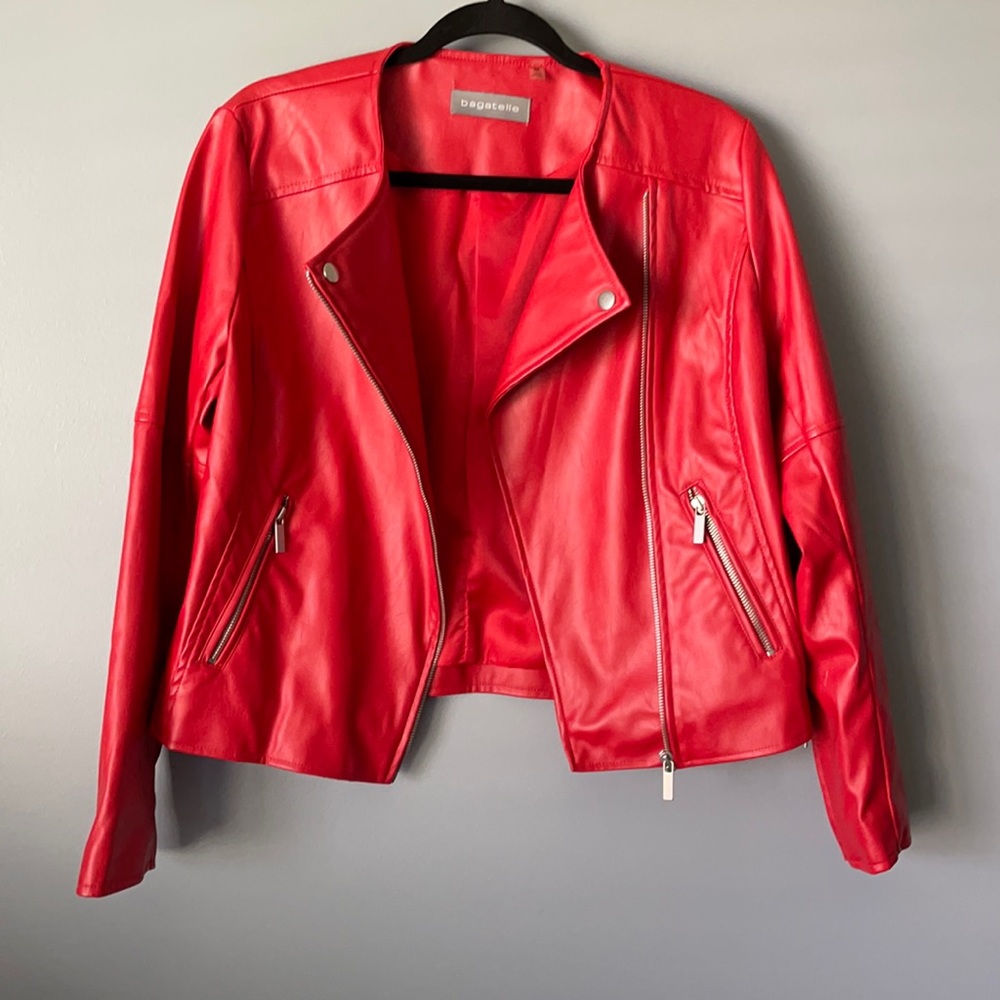 Bagatelle Red jacket M